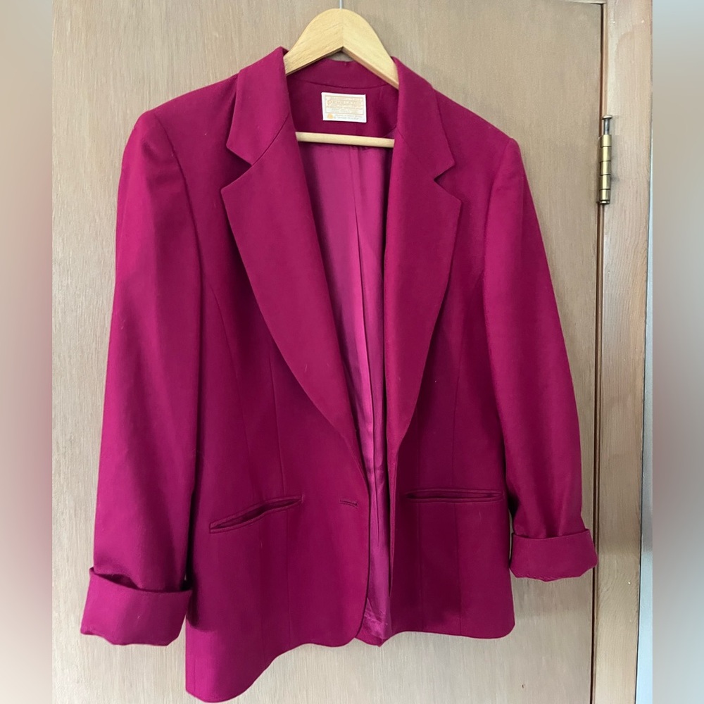 Vintage Pendleton Wool Blazer and Skirt set with shoulder pads. Fuchsia/hot pink